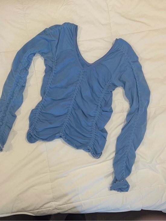 Fabletics Other - Fabletics Sky Blue Ruched V-Neck Long Sleeve Top
